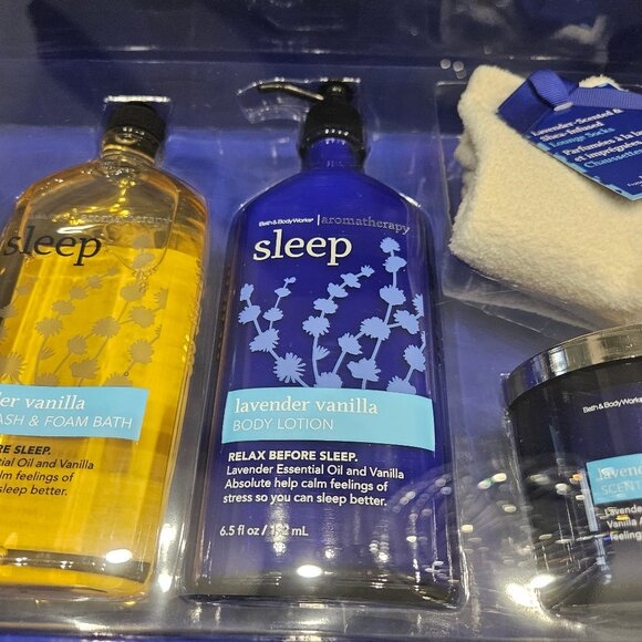BRAND NEW BATH & BODY WORKS SLEEP GIFT BOX WITH LOTION, WASH, OIL, CANDLE, SOCKS - Picture 5 of 14